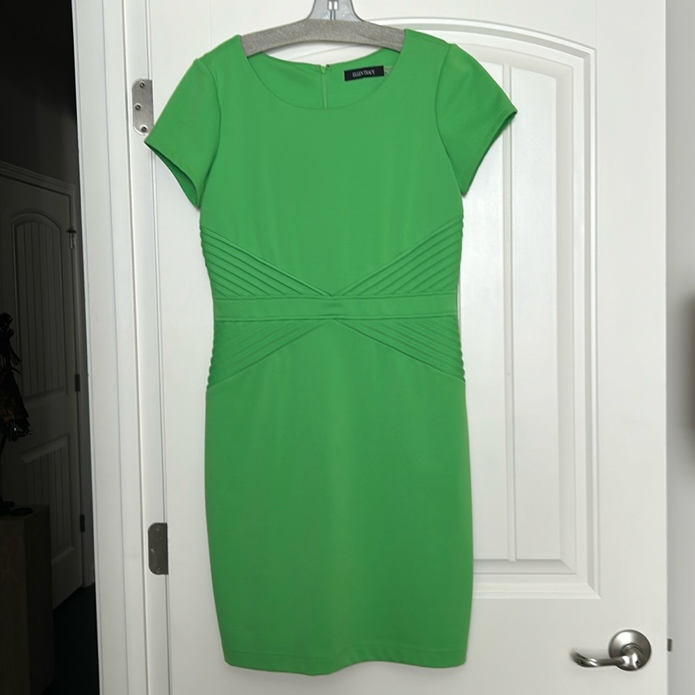 Ellen Tracy Beautiful Kelly Green Dress